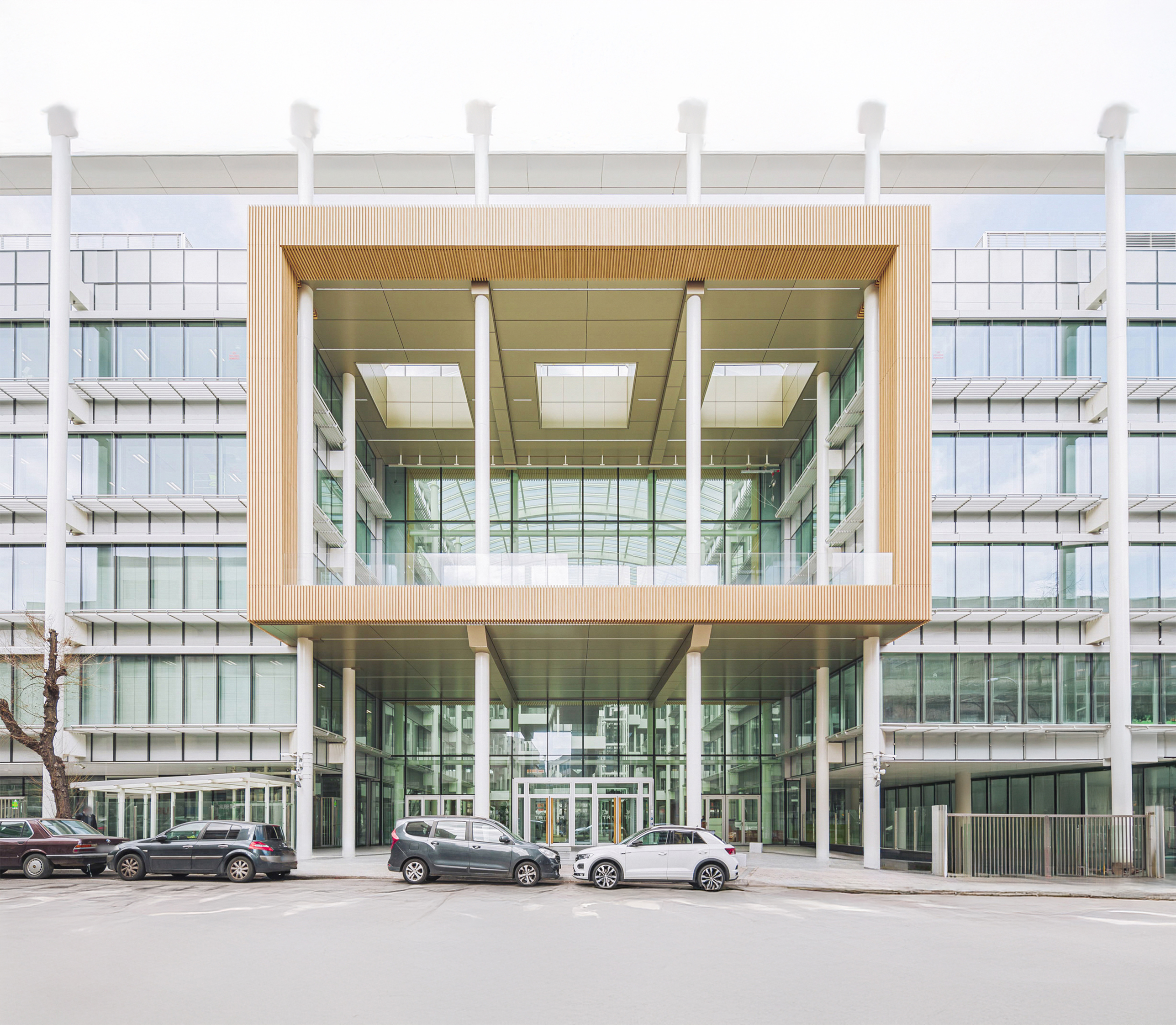 Edificio om ∞ 12 Edificio om ∞ 12